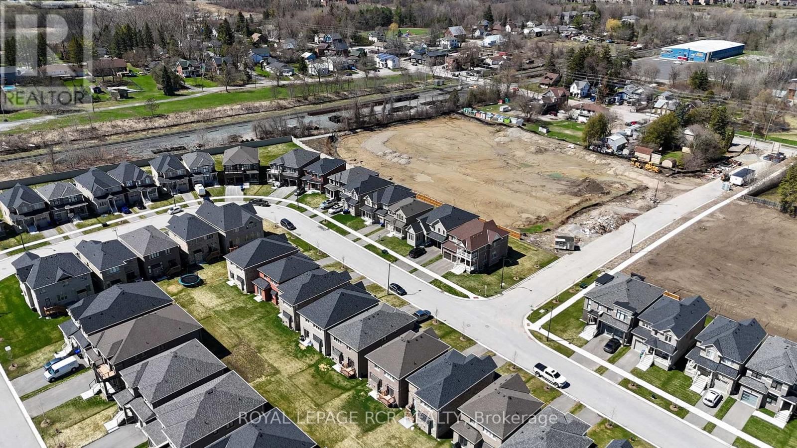 1350 DAVIS LOOP Image 38