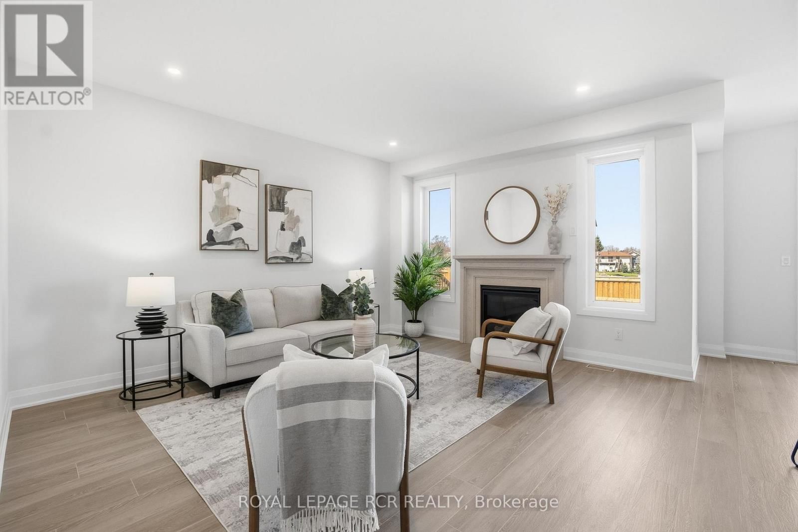 1350 DAVIS LOOP Image 8