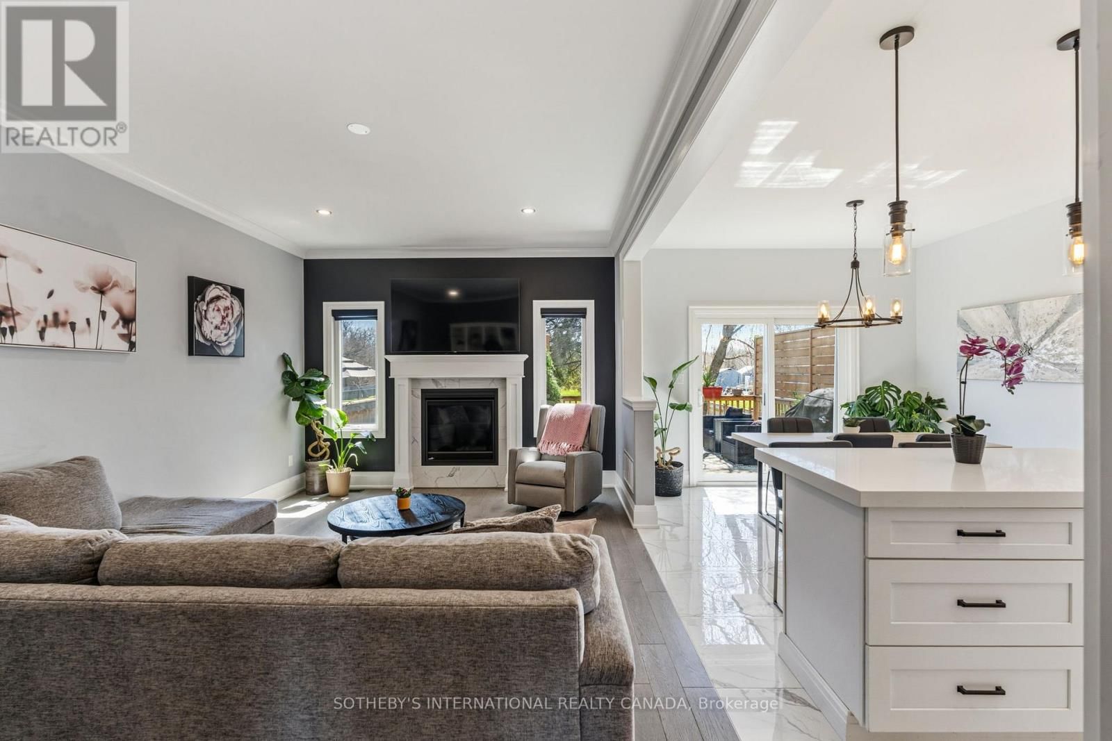 71 BURKE STREET Image 15