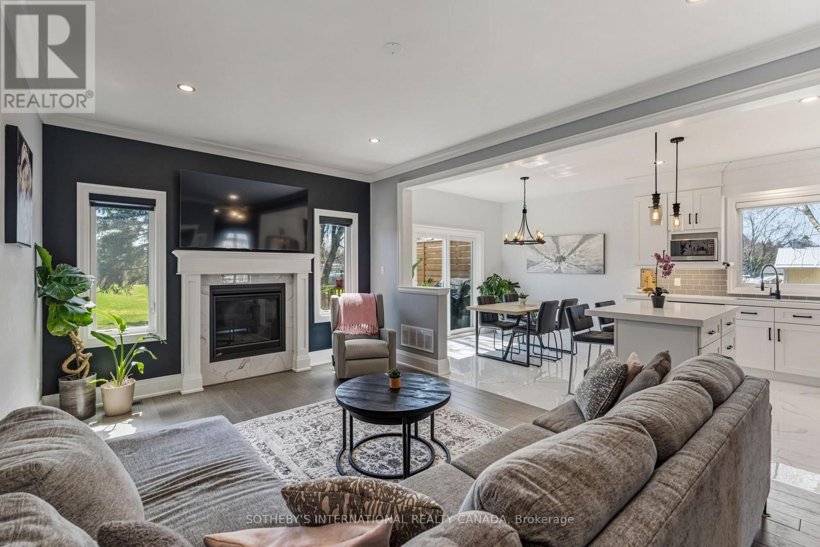 71 BURKE STREET Image 16