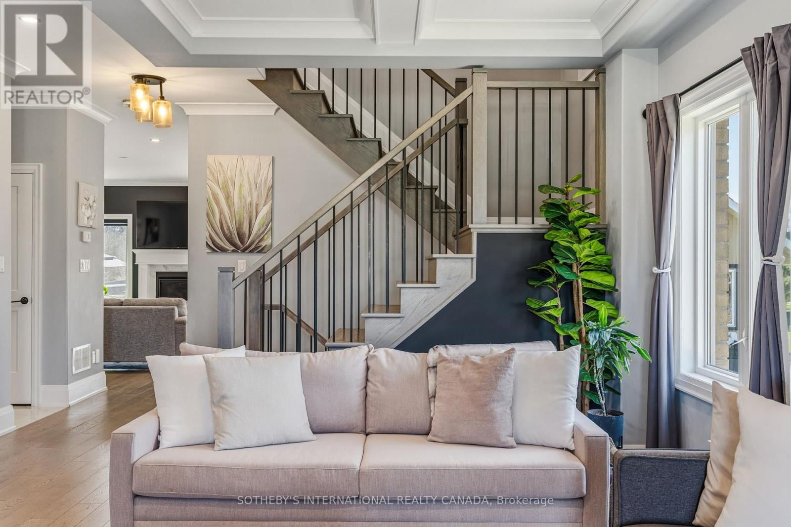 71 BURKE STREET Image 28