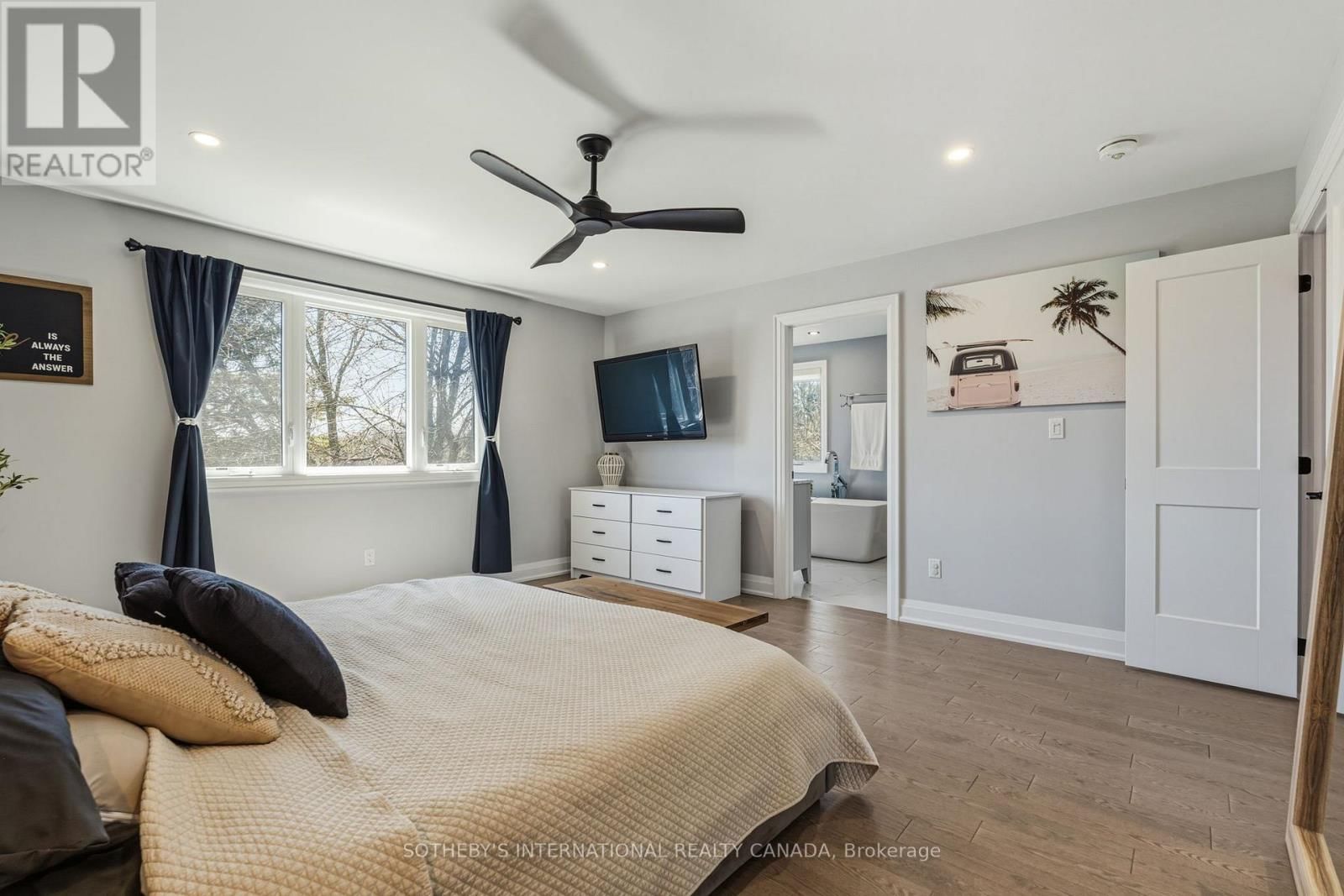 71 BURKE STREET Image 30