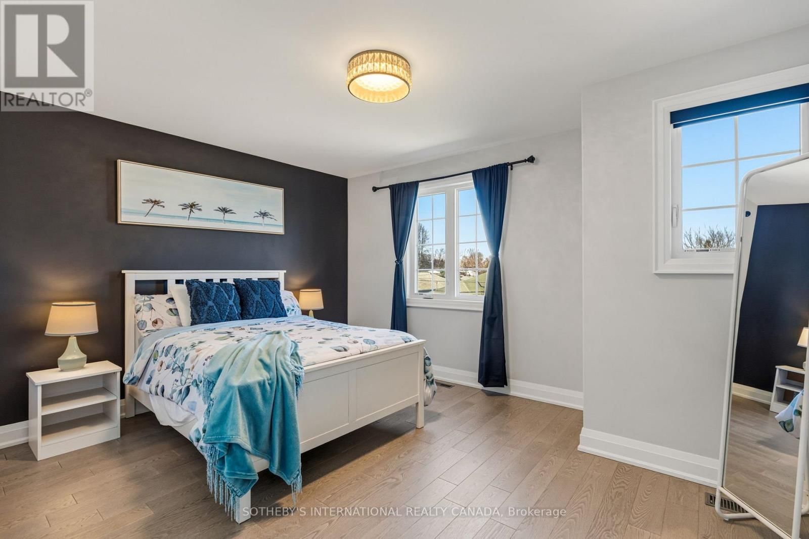 71 BURKE STREET Image 36