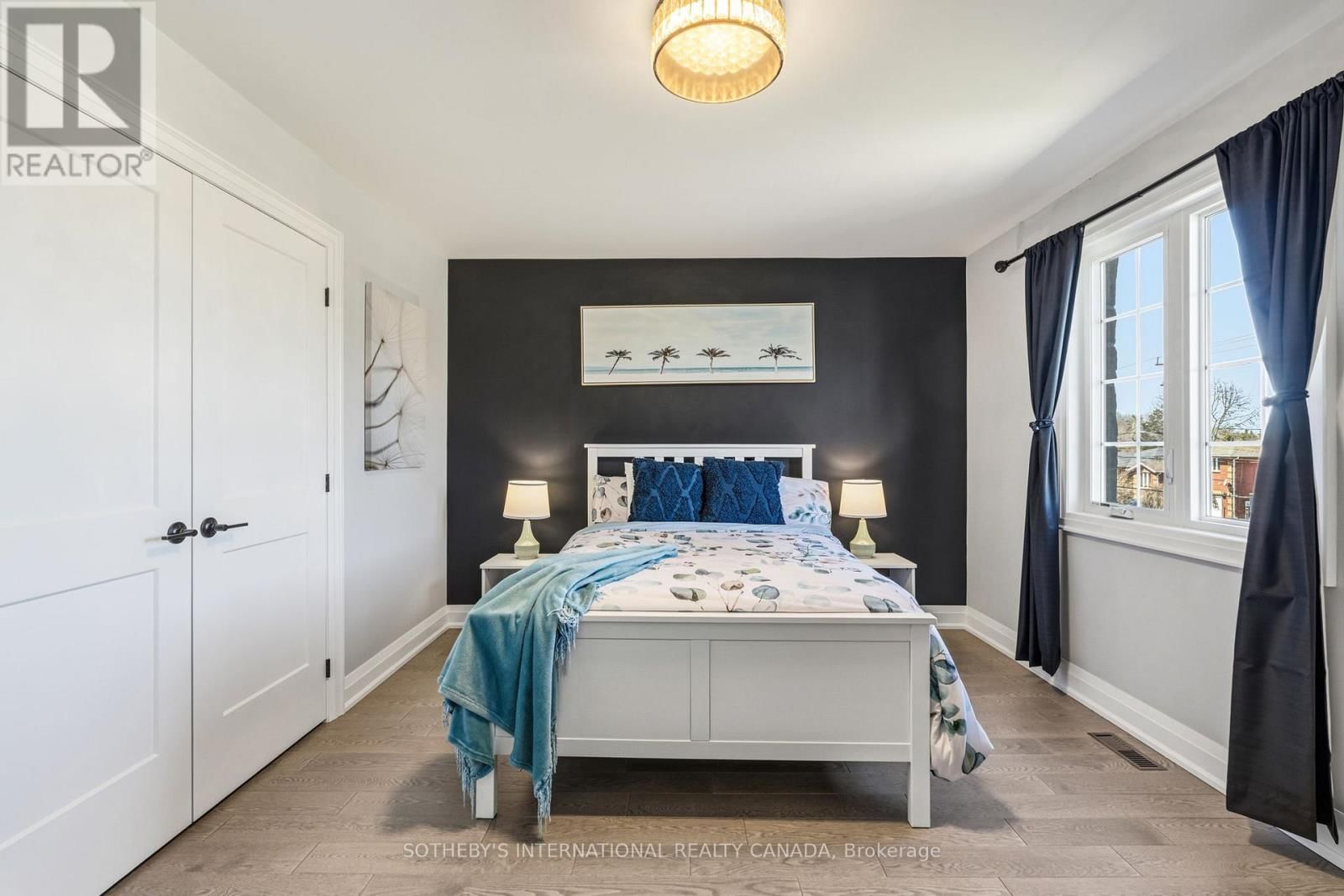 71 BURKE STREET Image 37