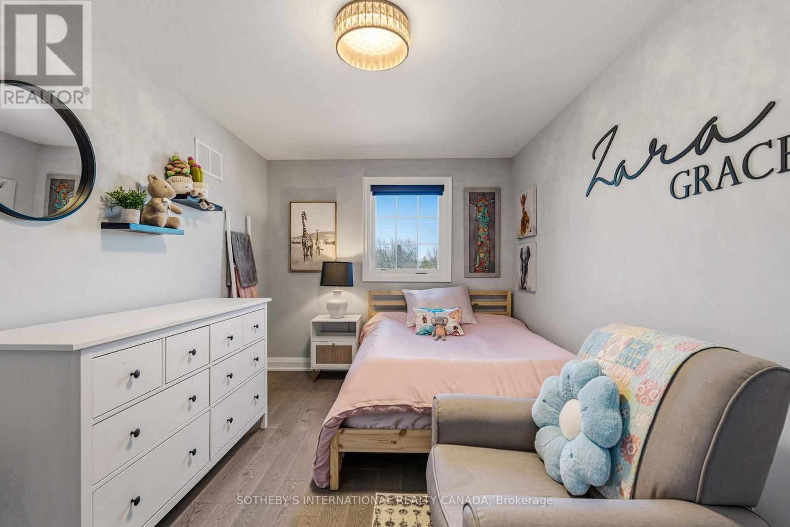 71 BURKE STREET Image 39