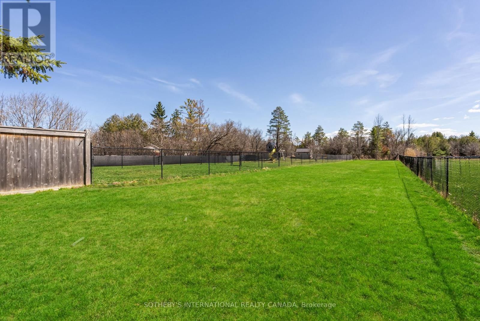 71 BURKE STREET Image 42