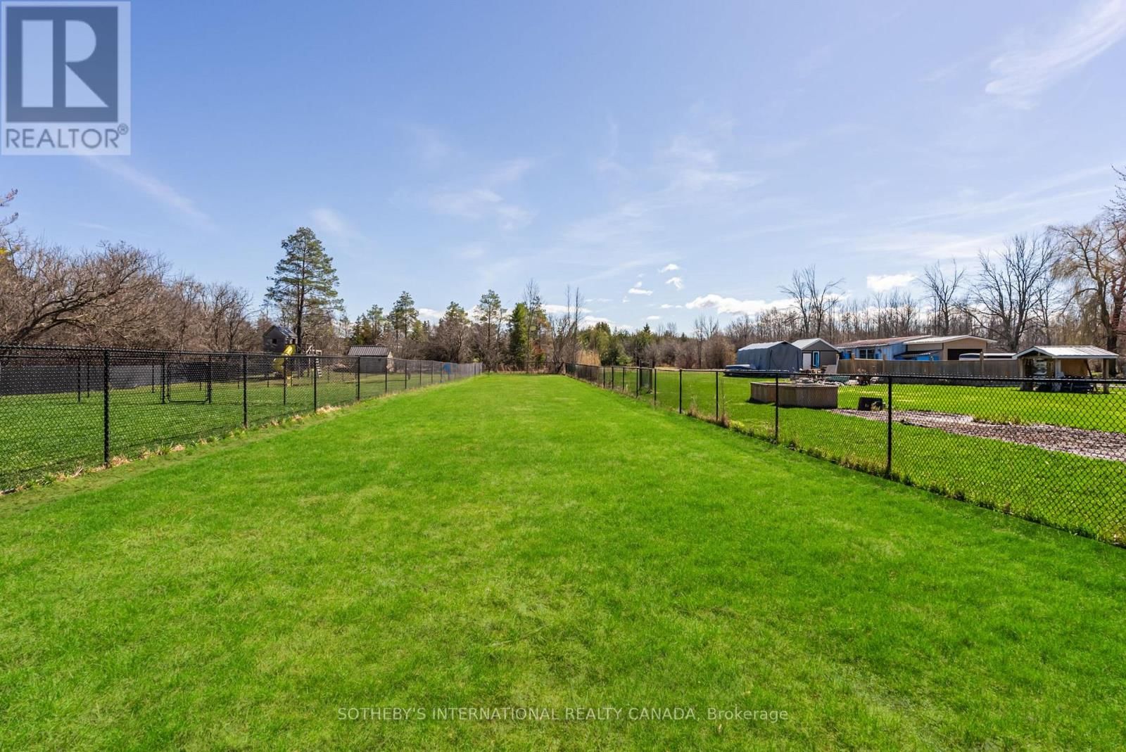 71 BURKE STREET Image 43