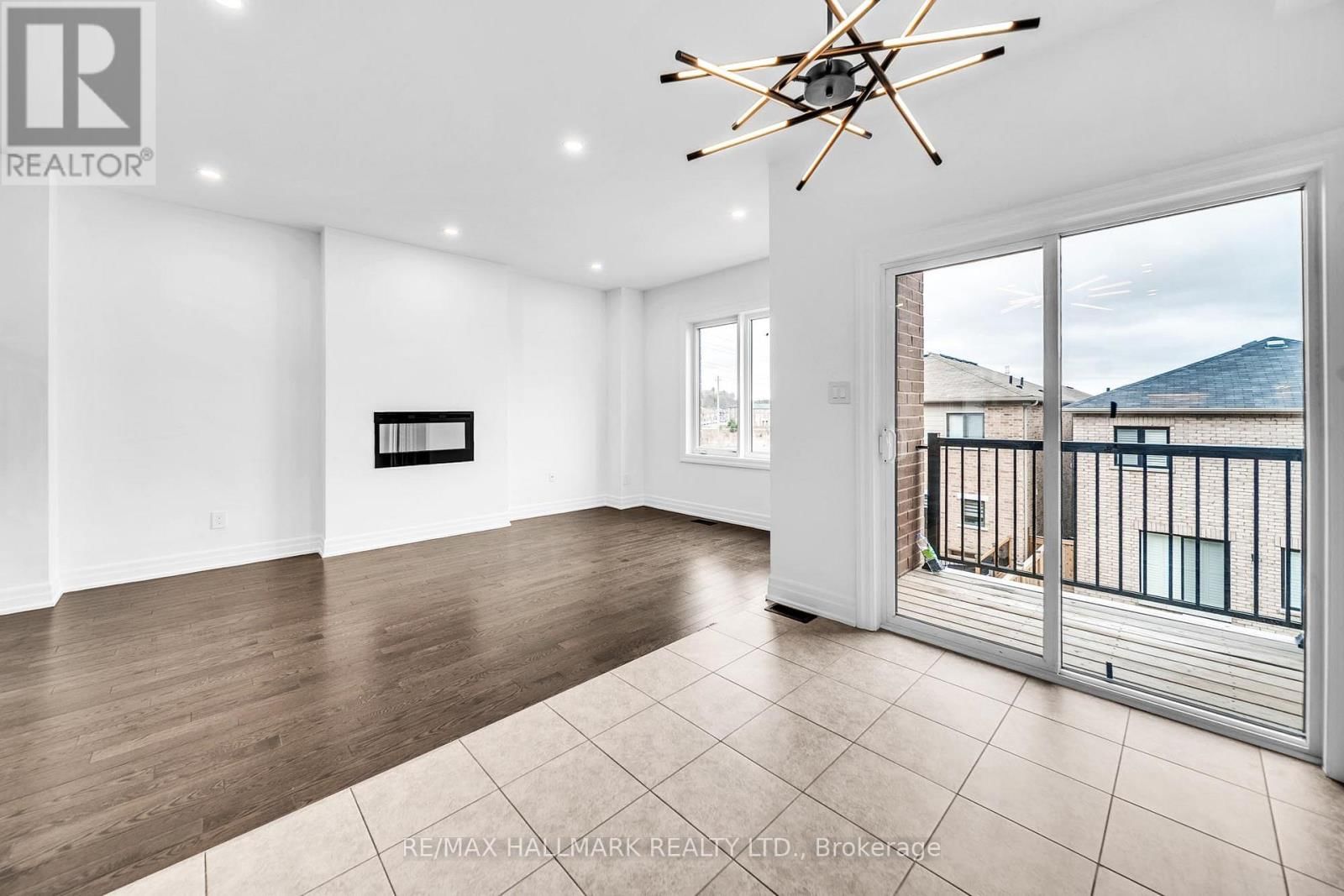 52 ALLURE STREET Image 19