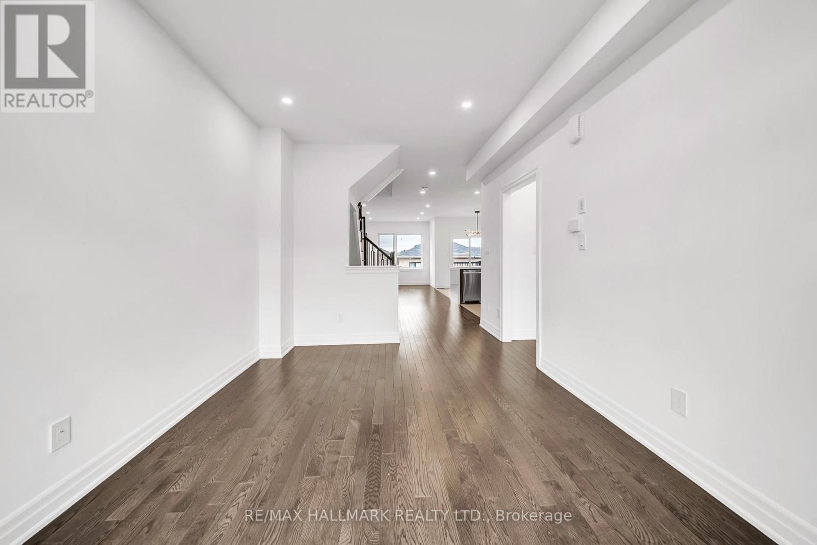 52 ALLURE STREET Image 24