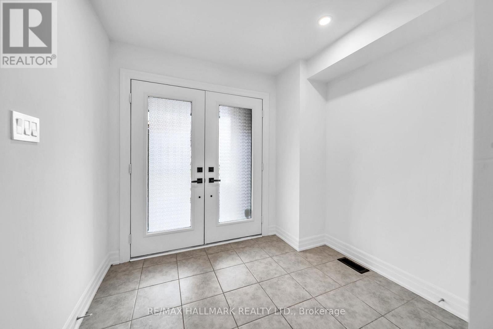 52 ALLURE STREET Image 3