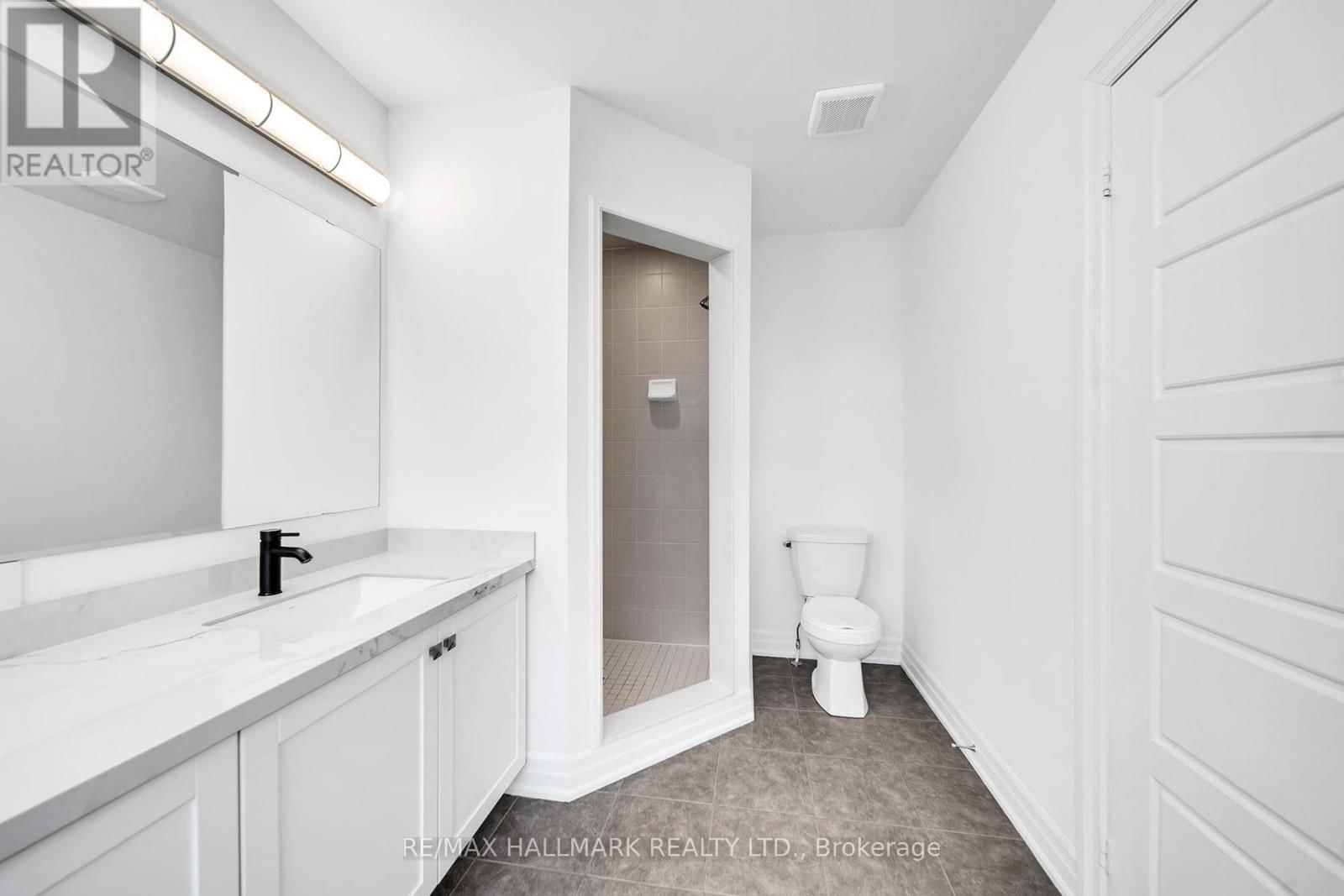 52 ALLURE STREET Image 32