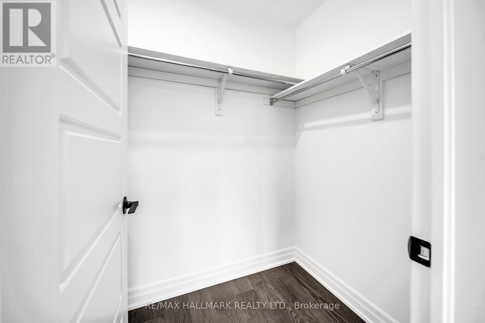 52 ALLURE STREET Image 36