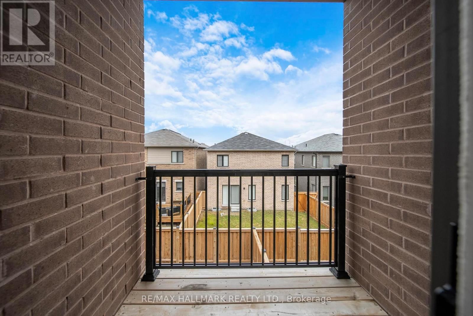 52 ALLURE STREET Image 40