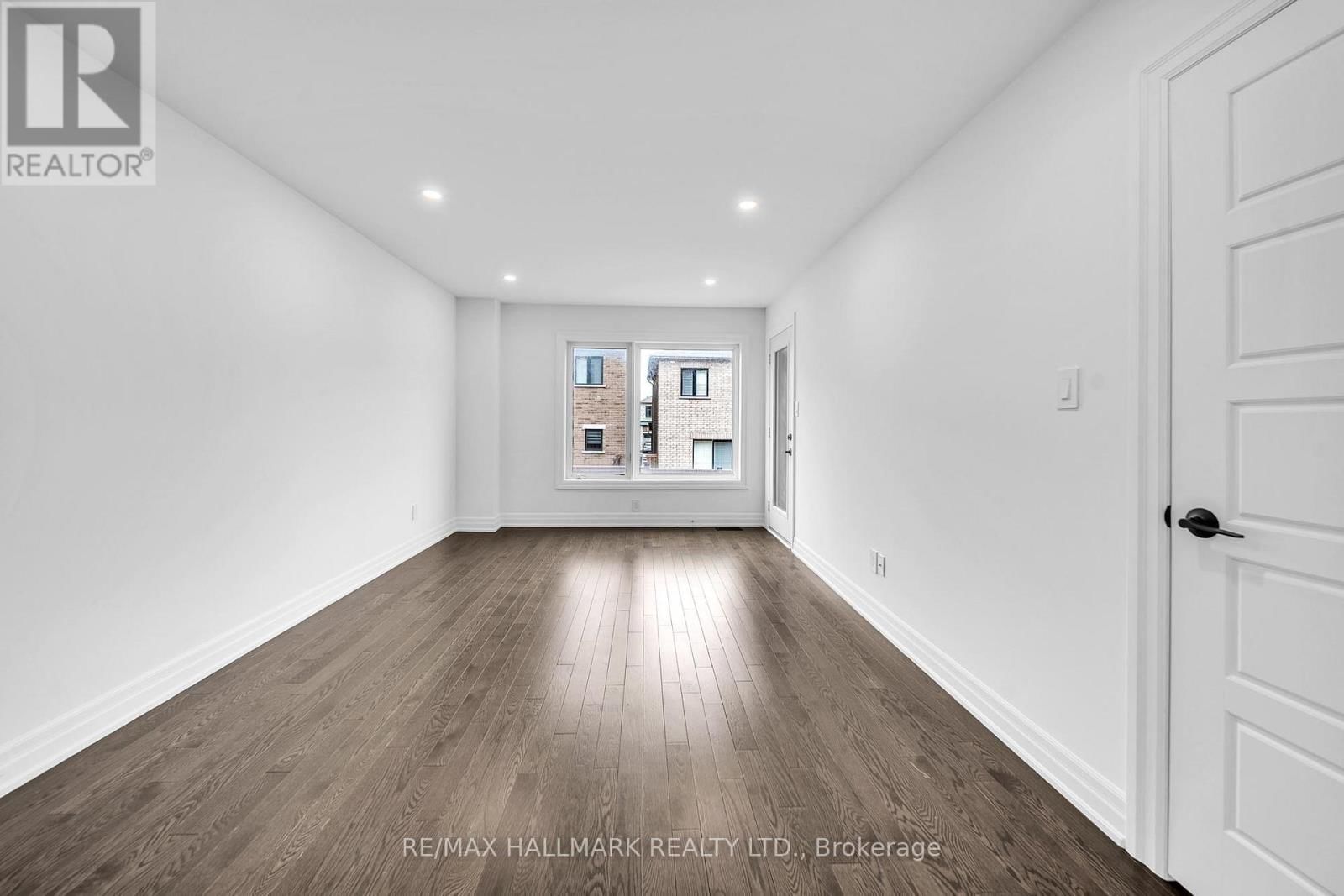 52 ALLURE STREET Image 7