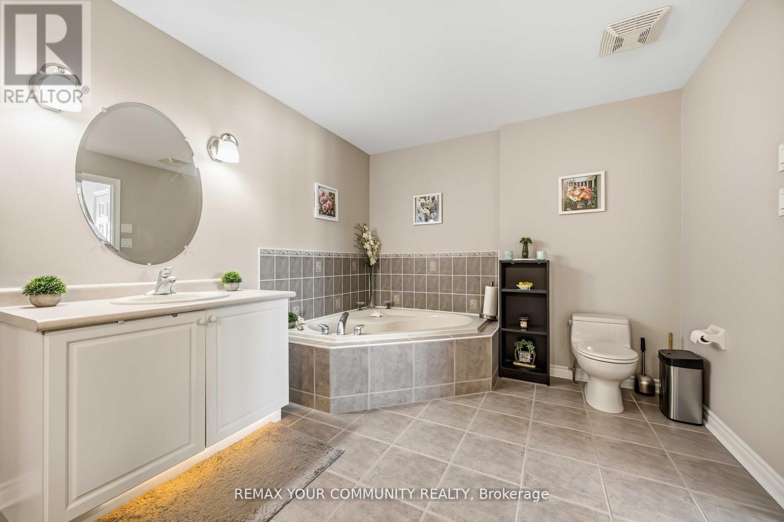 17 - 520 SILKEN LAUMANN DRIVE Image 36