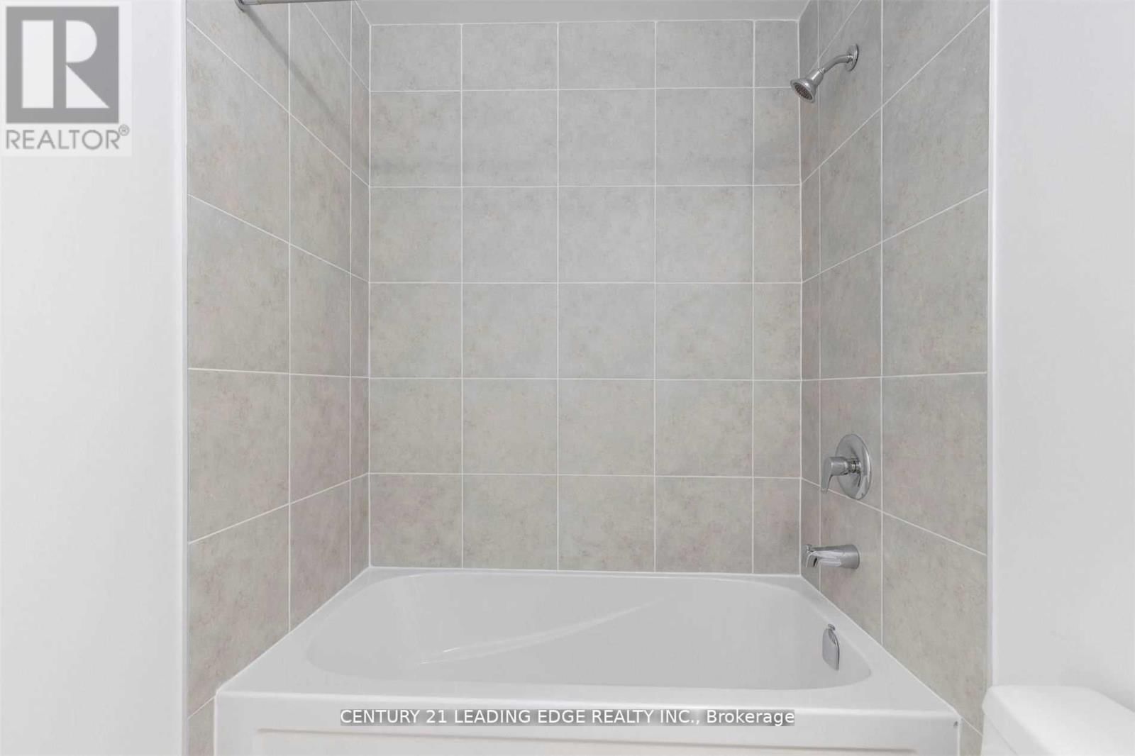 1215 - 8 ROUGE VALLEY DRIVE Image 12