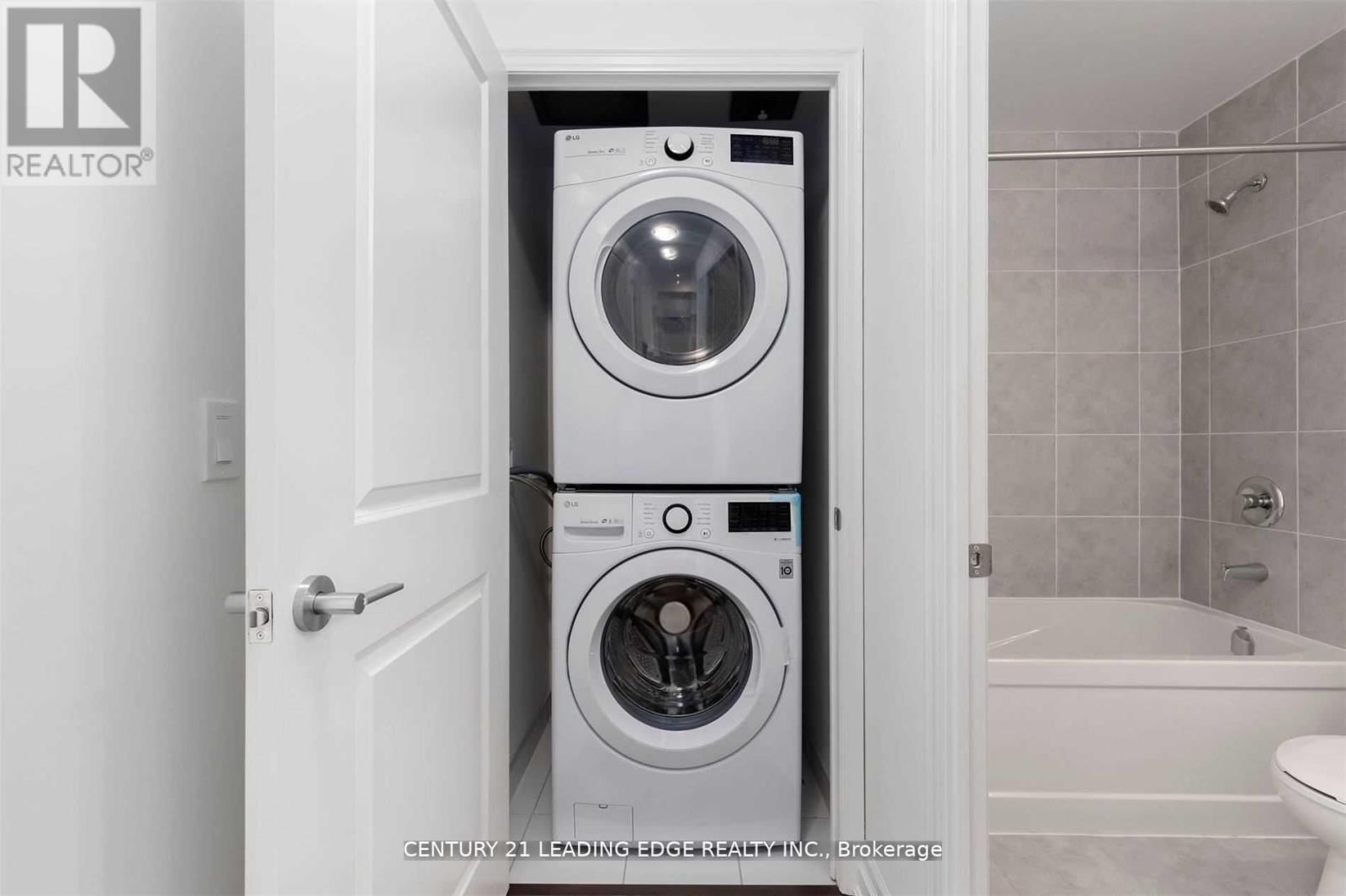 1215 - 8 ROUGE VALLEY DRIVE Image 16