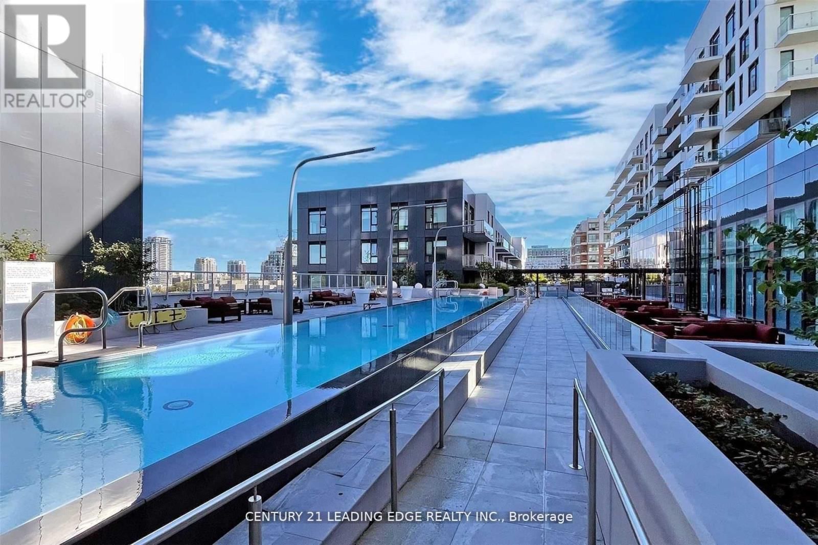 1215 - 8 ROUGE VALLEY DRIVE Image 18