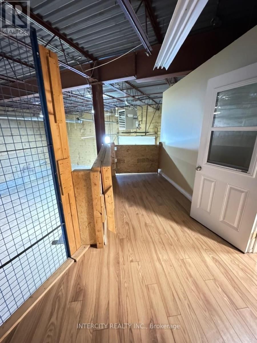 10 - 1260 JOURNEY'S END CIRCLE Image 16