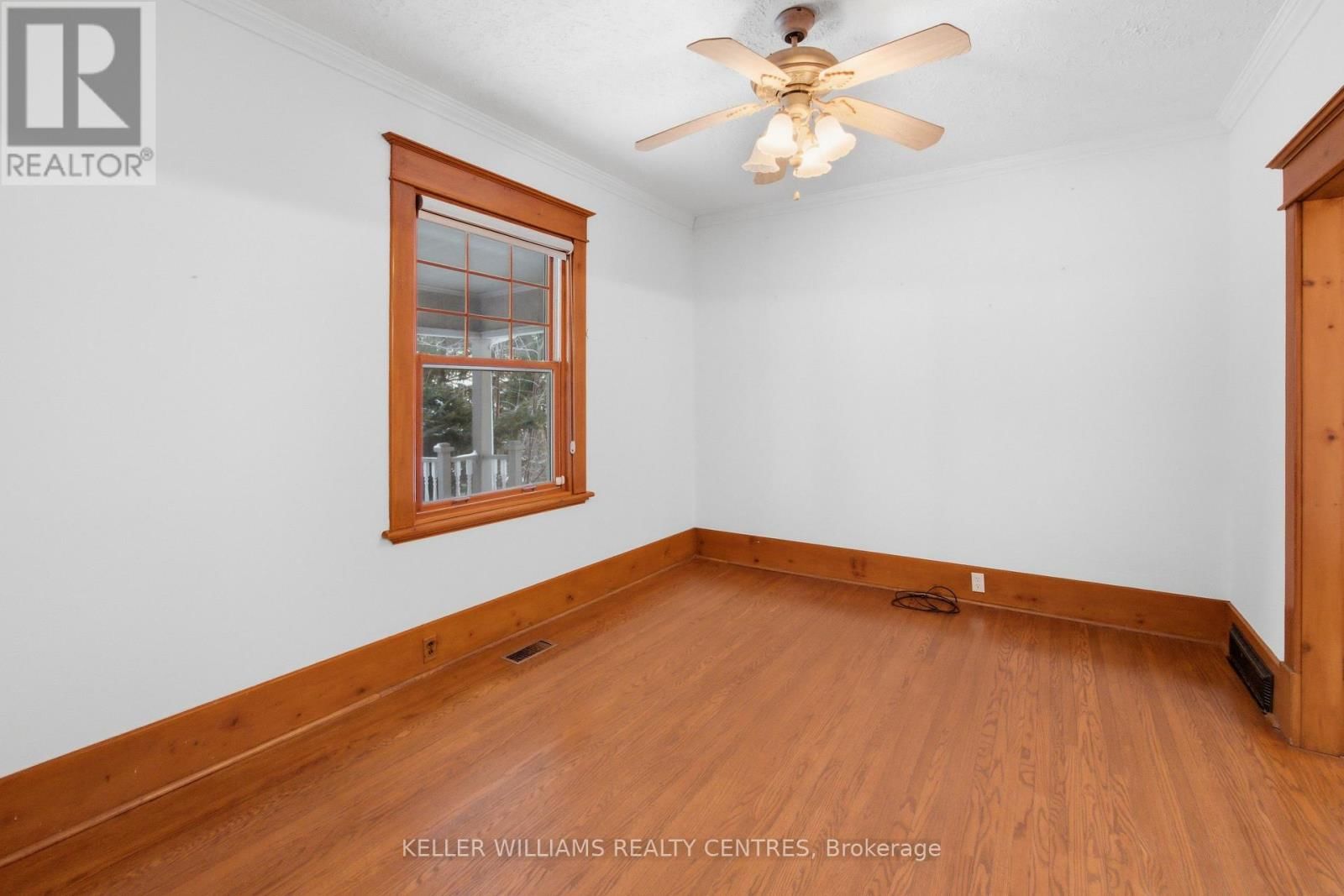 3664 LINE 8 Image 27