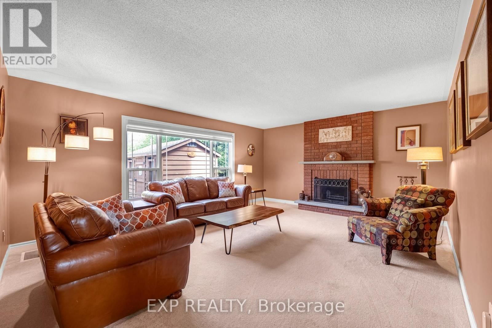 1063 SECRETARIATE ROAD Image 12