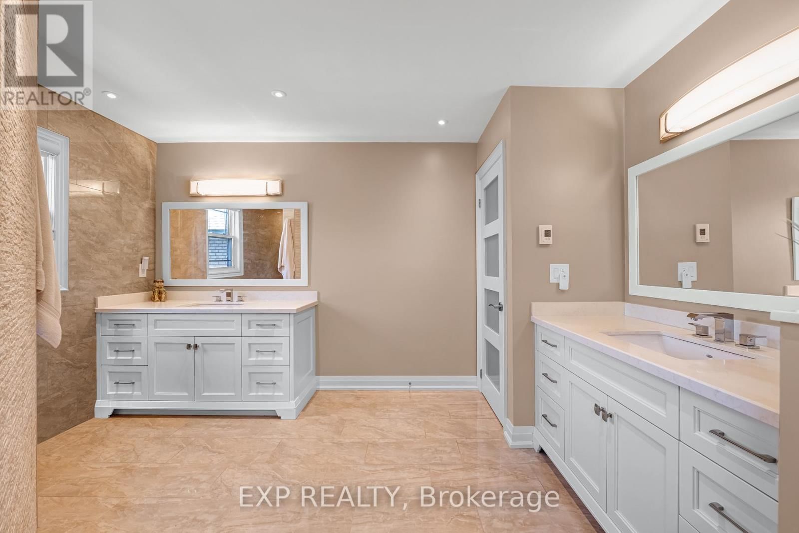 1063 SECRETARIATE ROAD Image 22