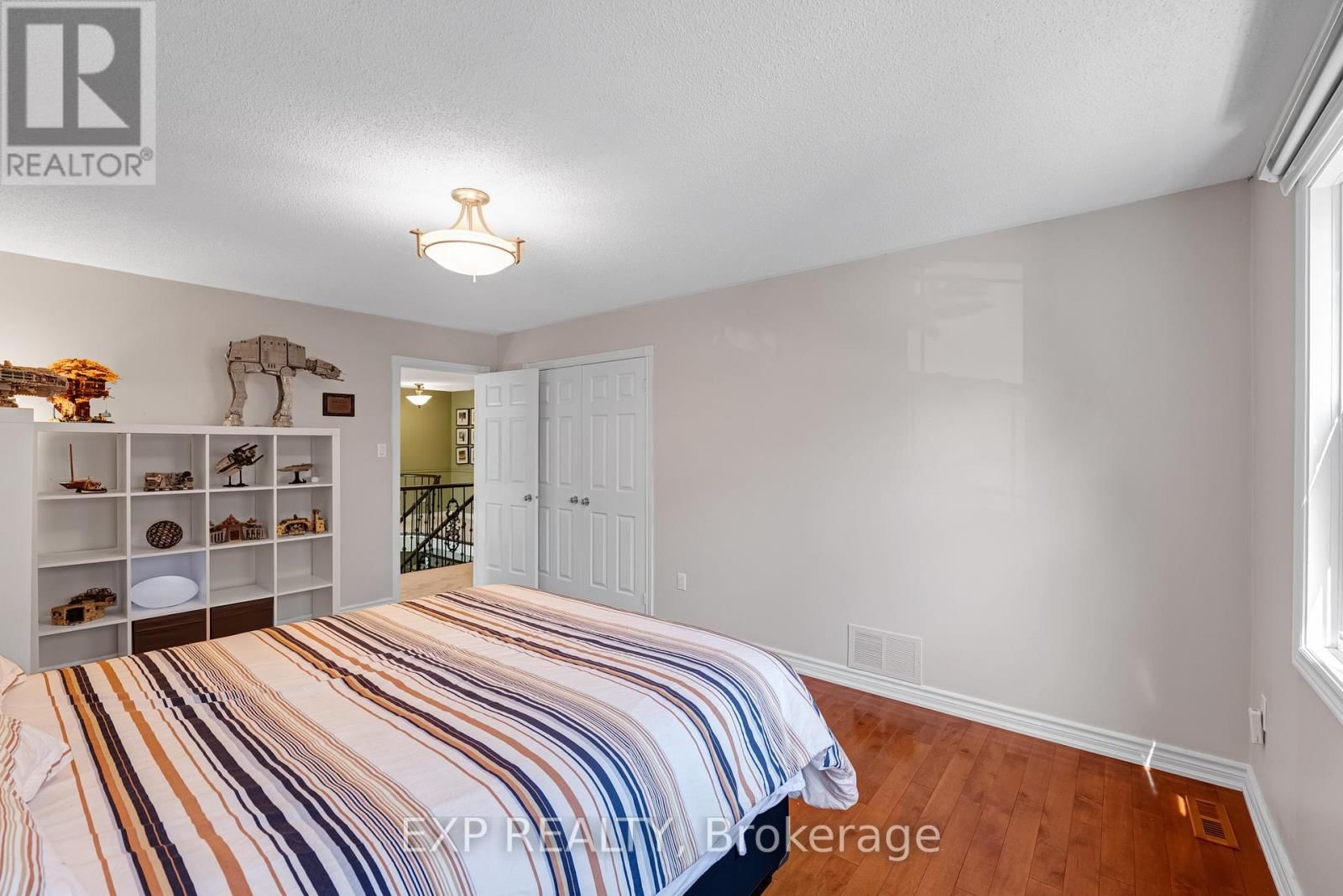 1063 SECRETARIATE ROAD Image 25