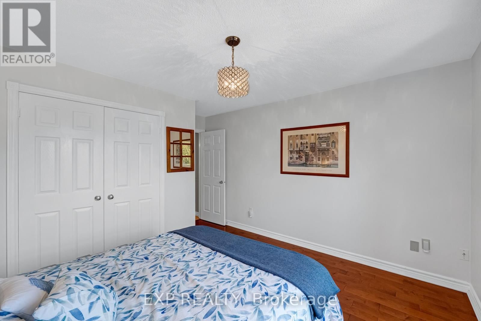 1063 SECRETARIATE ROAD Image 28