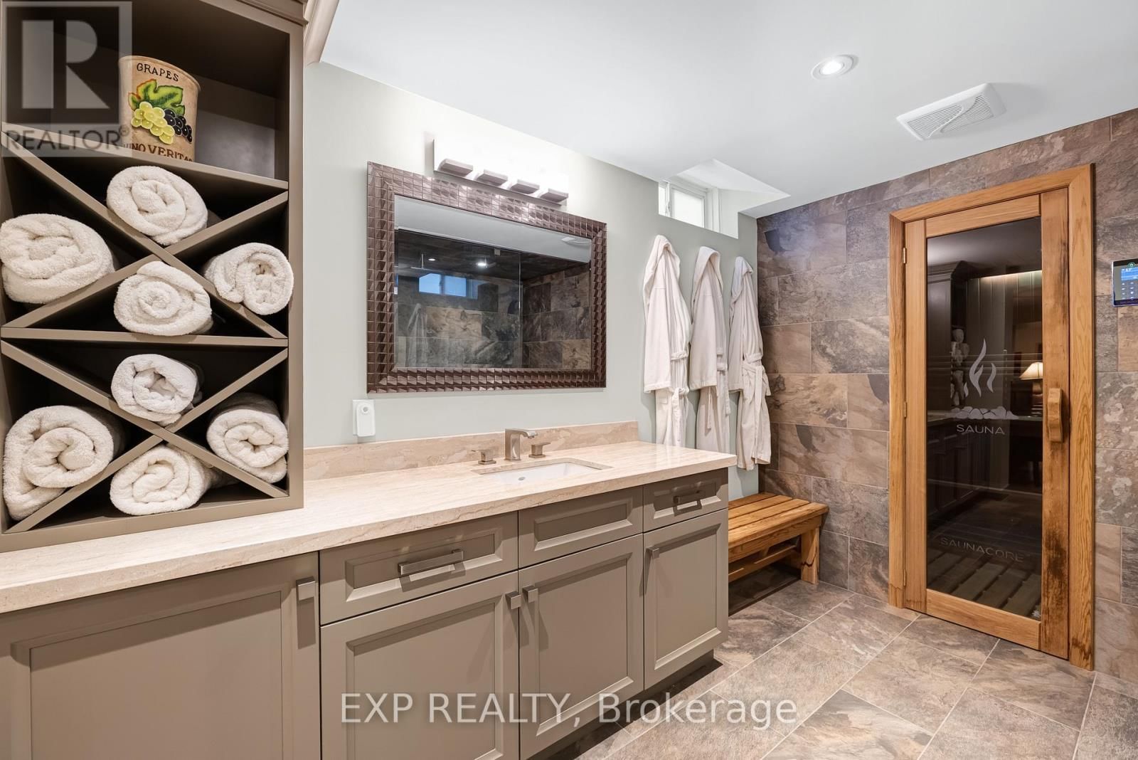 1063 SECRETARIATE ROAD Image 38