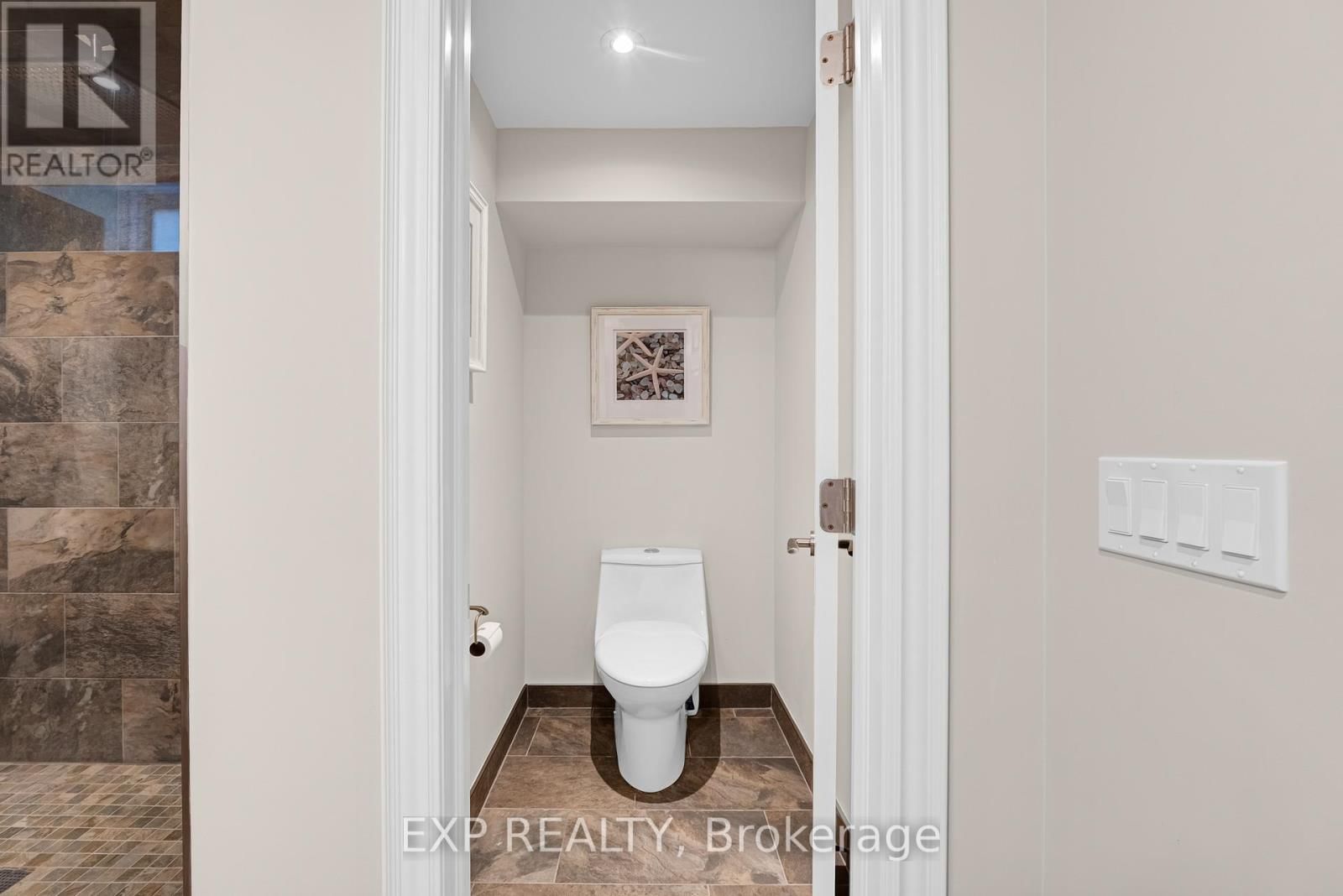 1063 SECRETARIATE ROAD Image 42