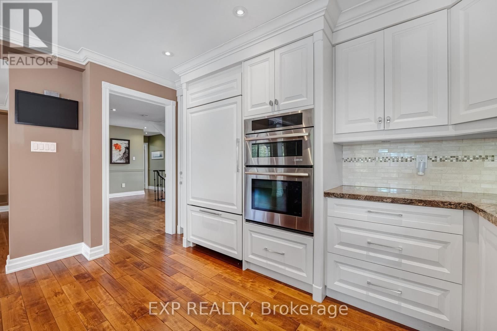 1063 SECRETARIATE ROAD Image 9