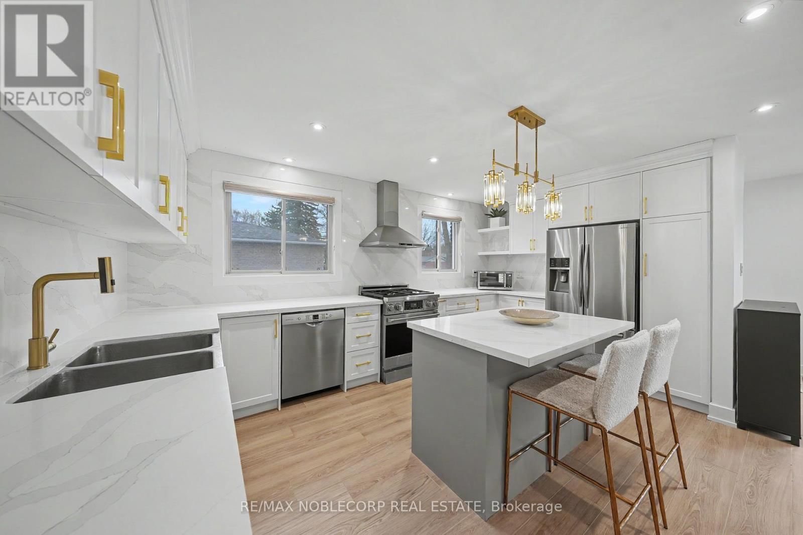 24 MAPLE AVENUE WEST Image 12