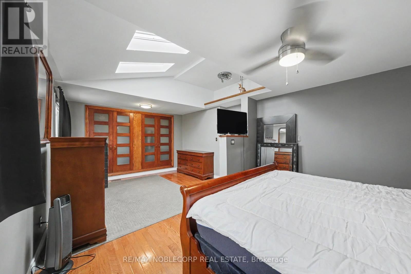 24 MAPLE AVENUE WEST Image 35