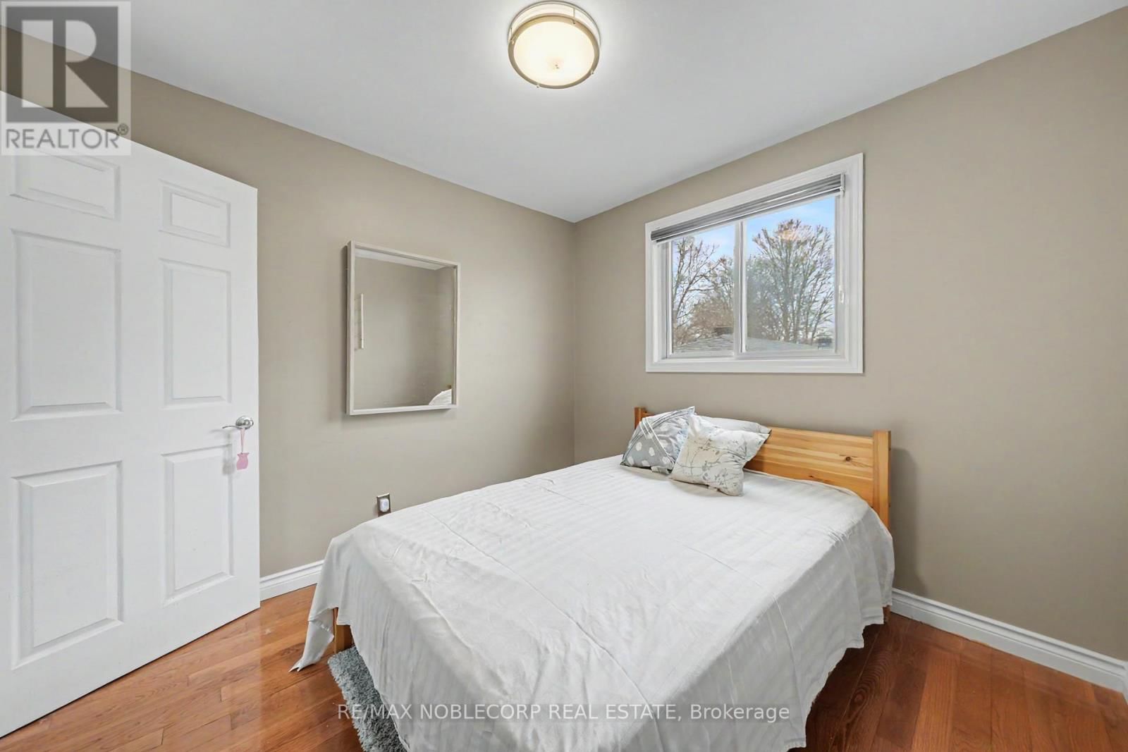 24 MAPLE AVENUE WEST Image 40