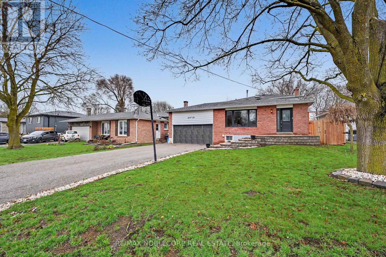 24 MAPLE AVENUE WEST Image 5