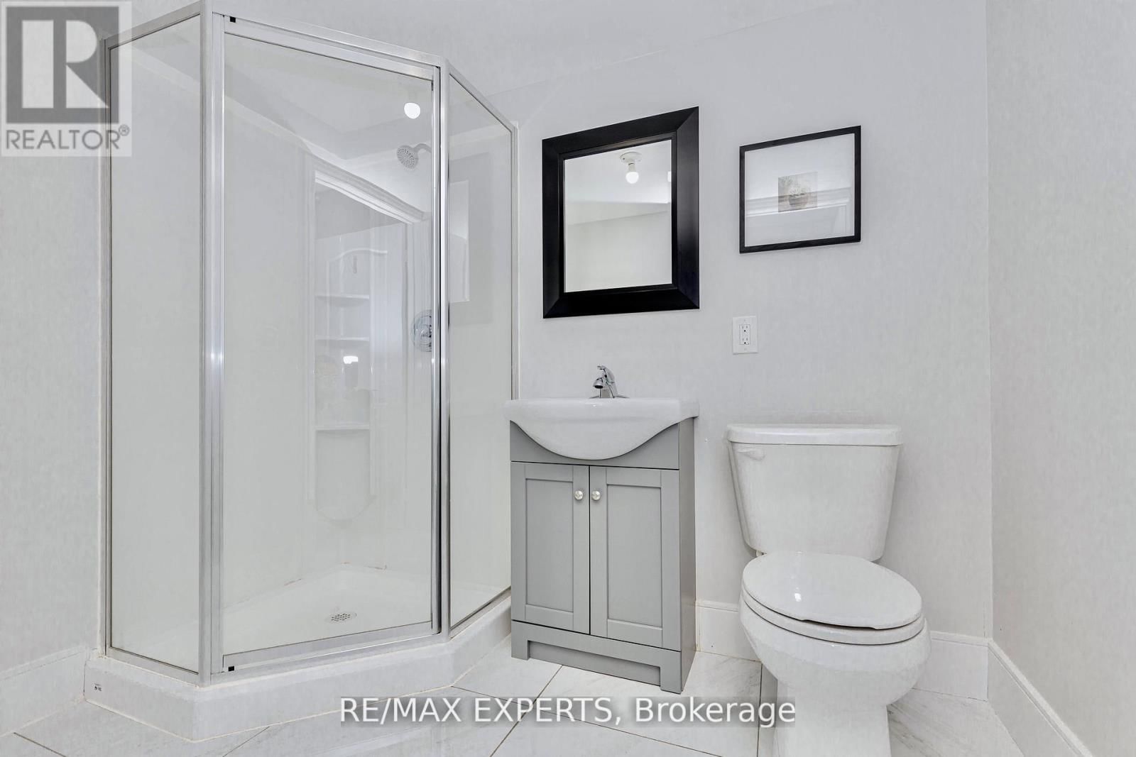 193 FAIRLANE CRESCENT Image 33