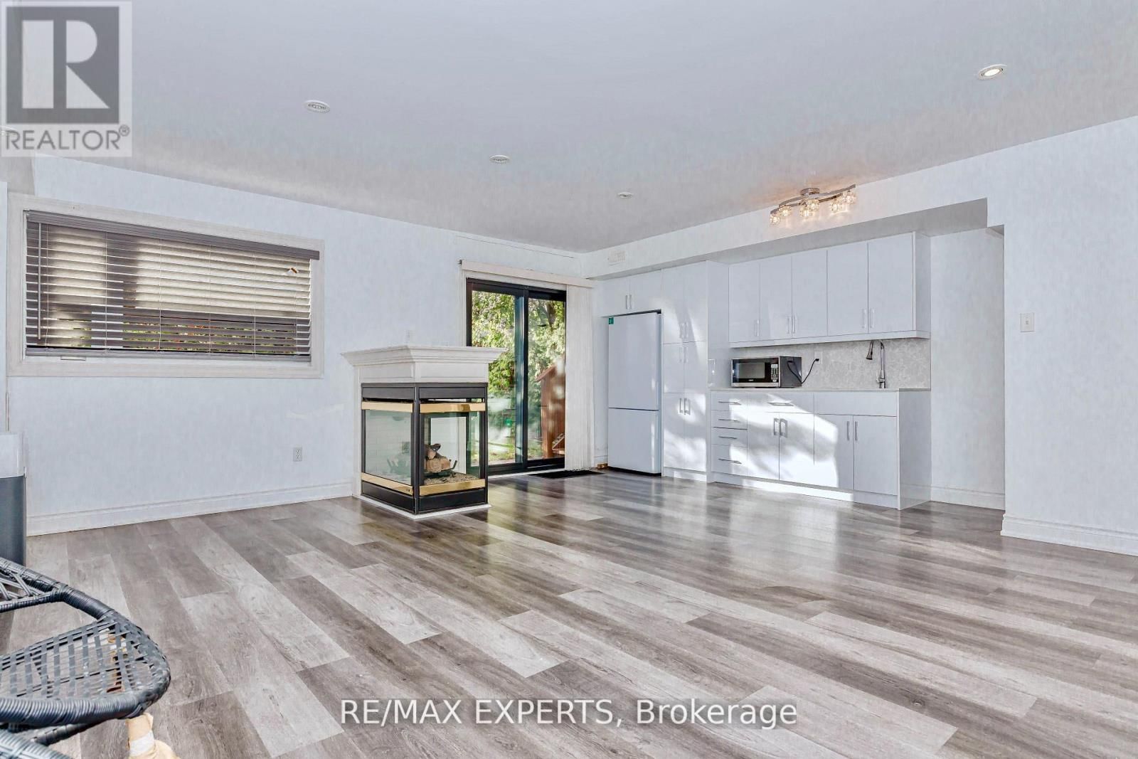 193 FAIRLANE CRESCENT Image 34