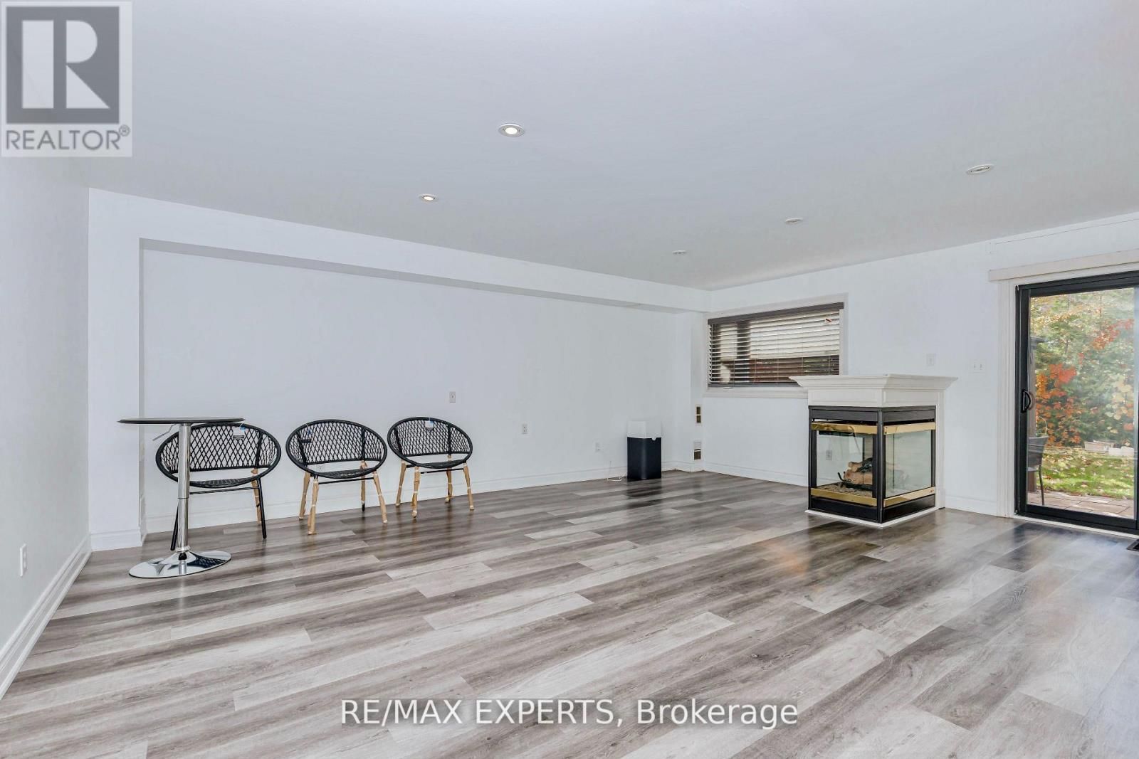 193 FAIRLANE CRESCENT Image 35