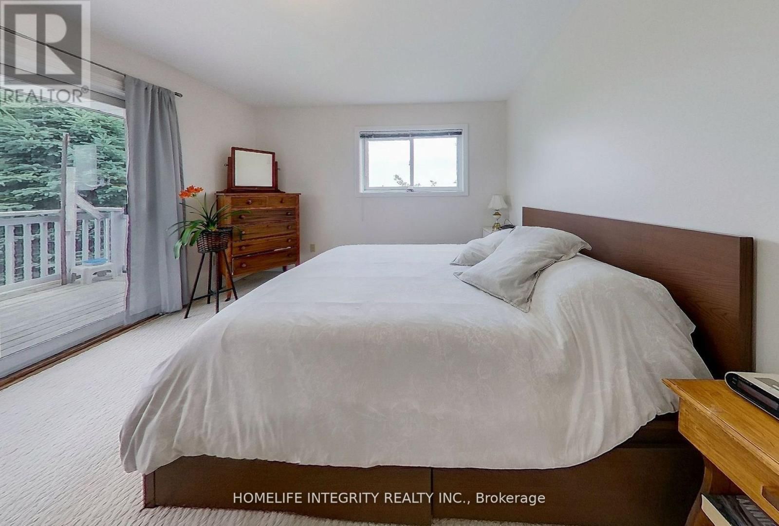 7145 FOURTH LINE Image 16