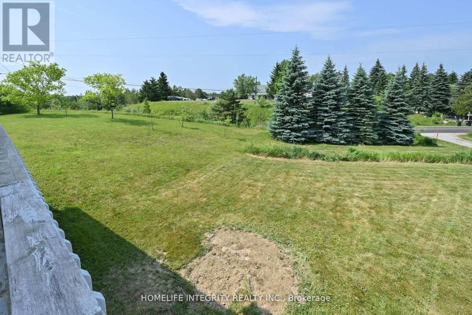 7145 FOURTH LINE Image 34