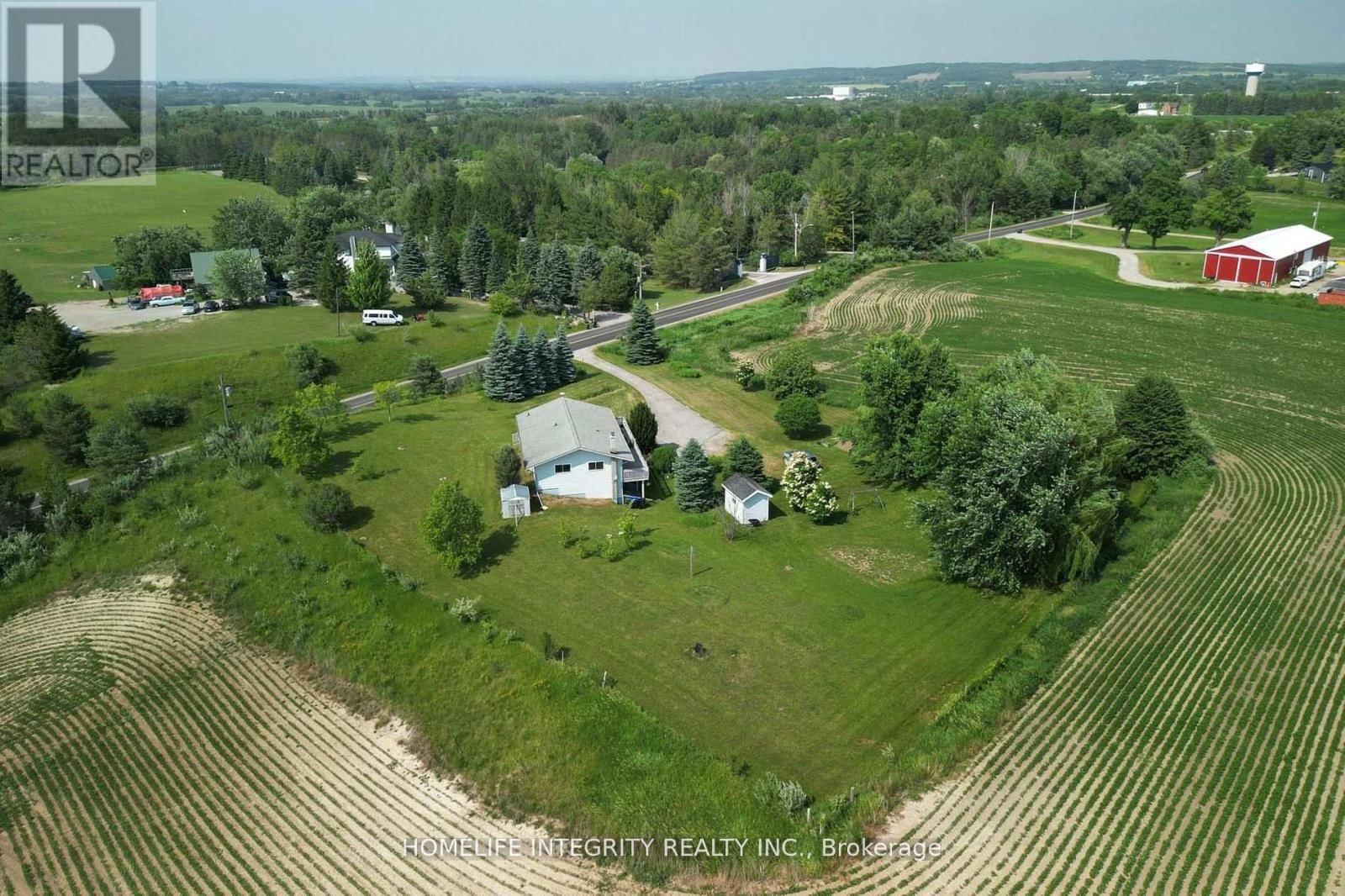 7145 FOURTH LINE Image 36