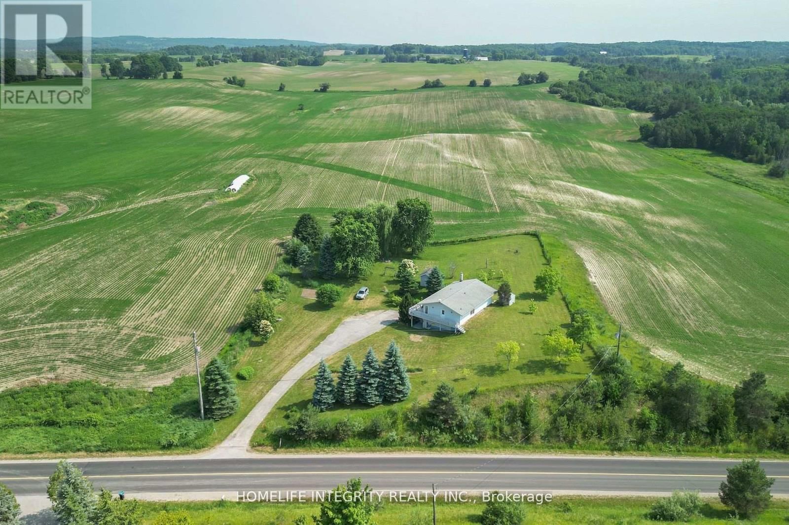 7145 FOURTH LINE Image 38