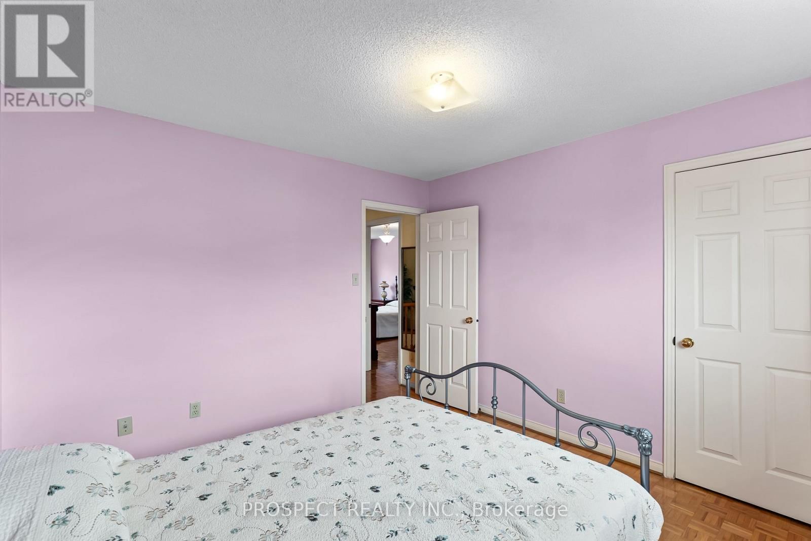 9 WHEATLEY ROAD Image 25