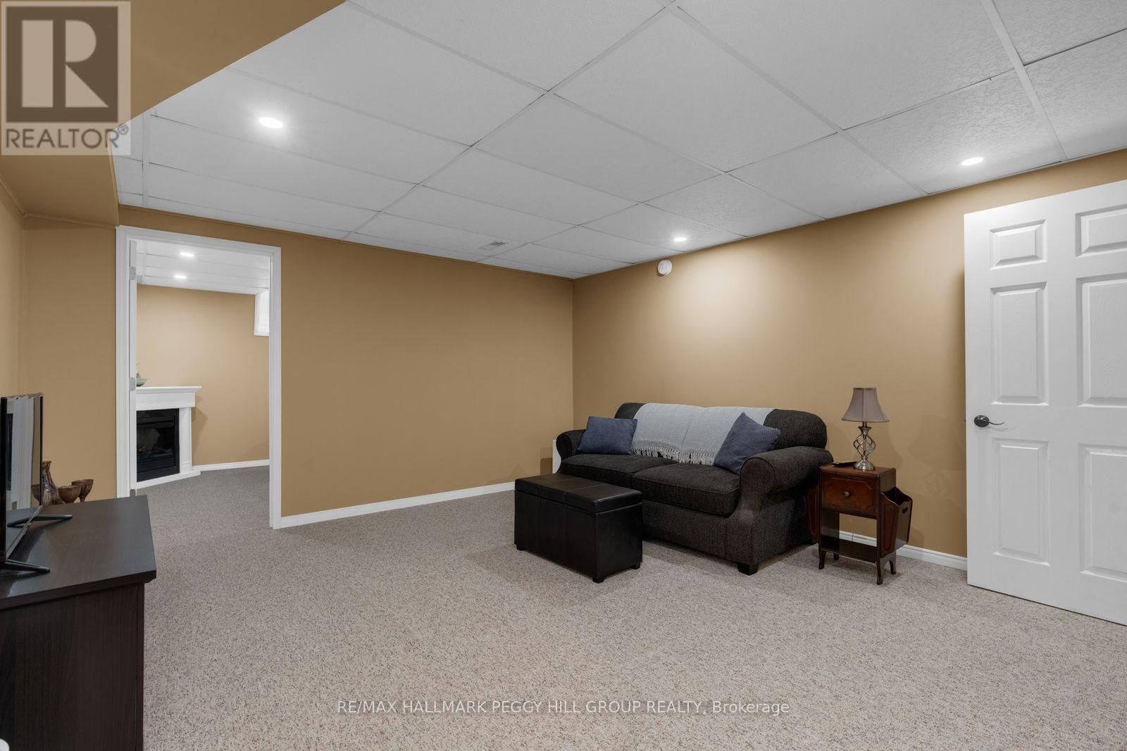 8225 MAIN STREET LISLE Image 14