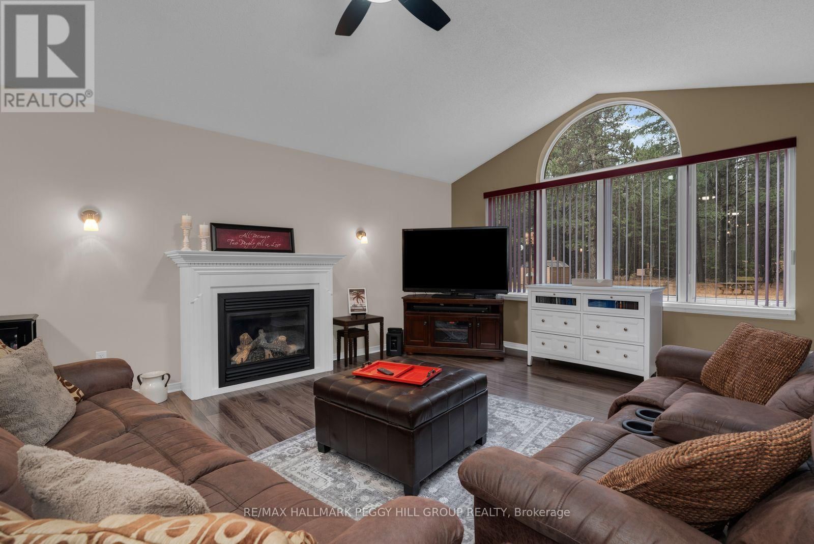 8225 MAIN STREET LISLE Image 3