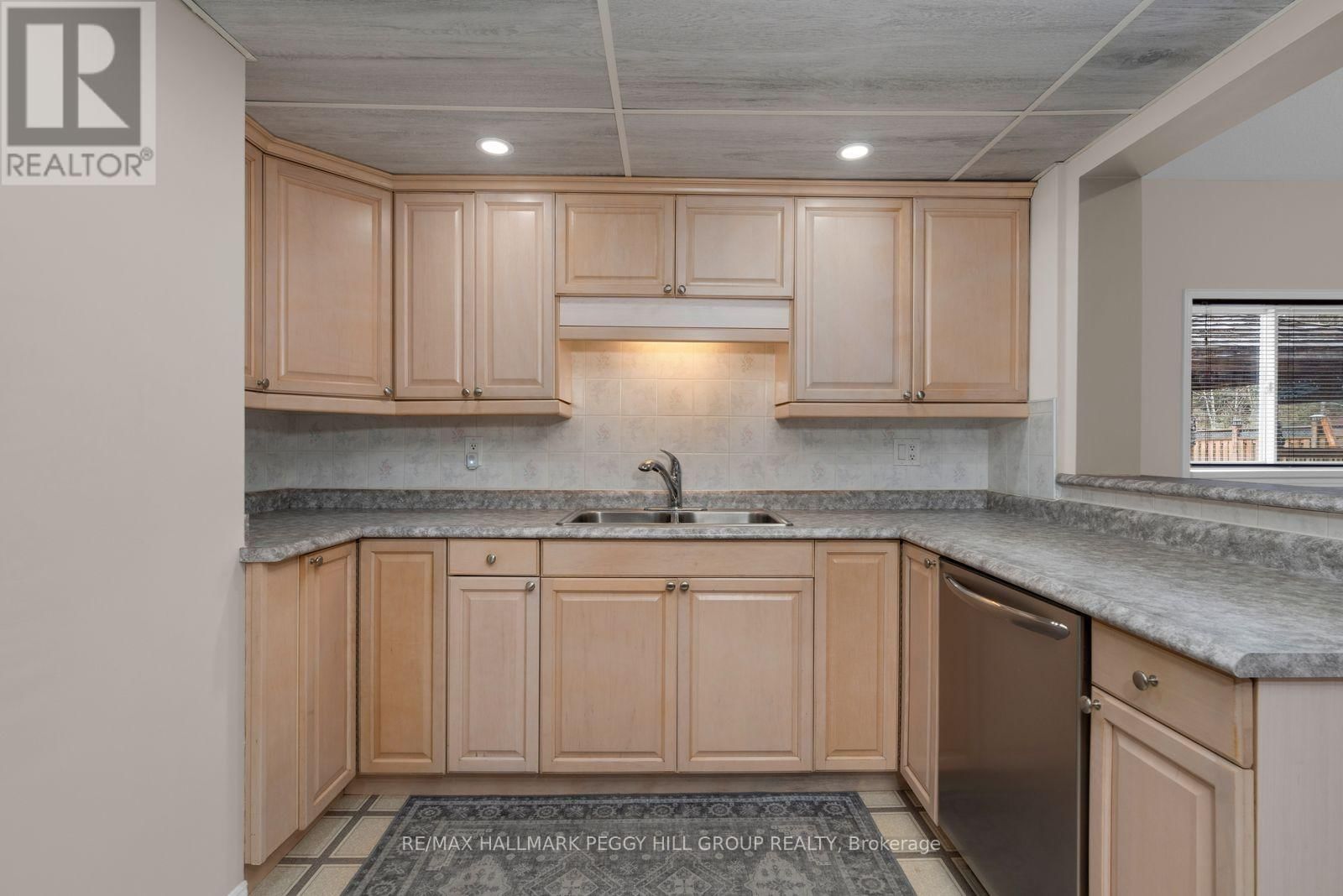 8225 MAIN STREET LISLE Image 6