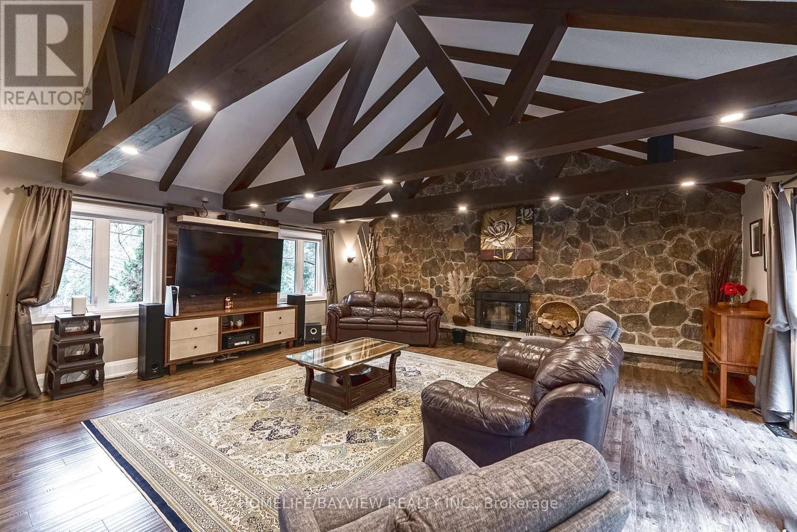 25 WHISPERING PINE TRAIL Image 15