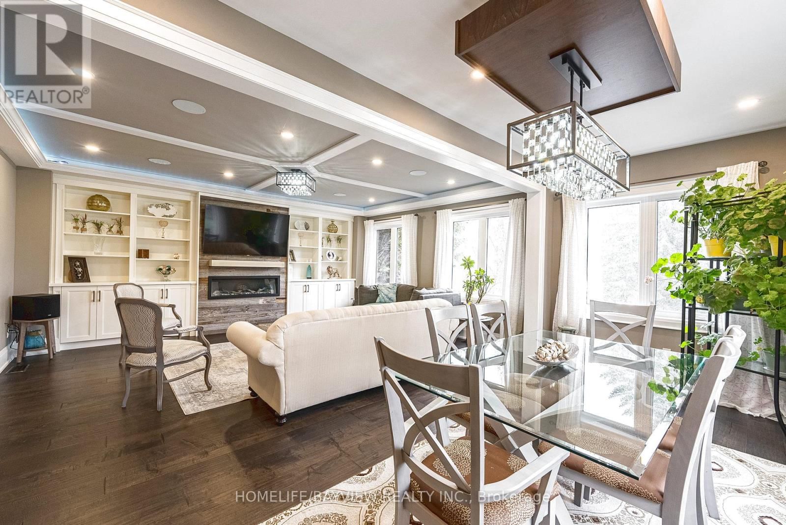 25 WHISPERING PINE TRAIL Image 19