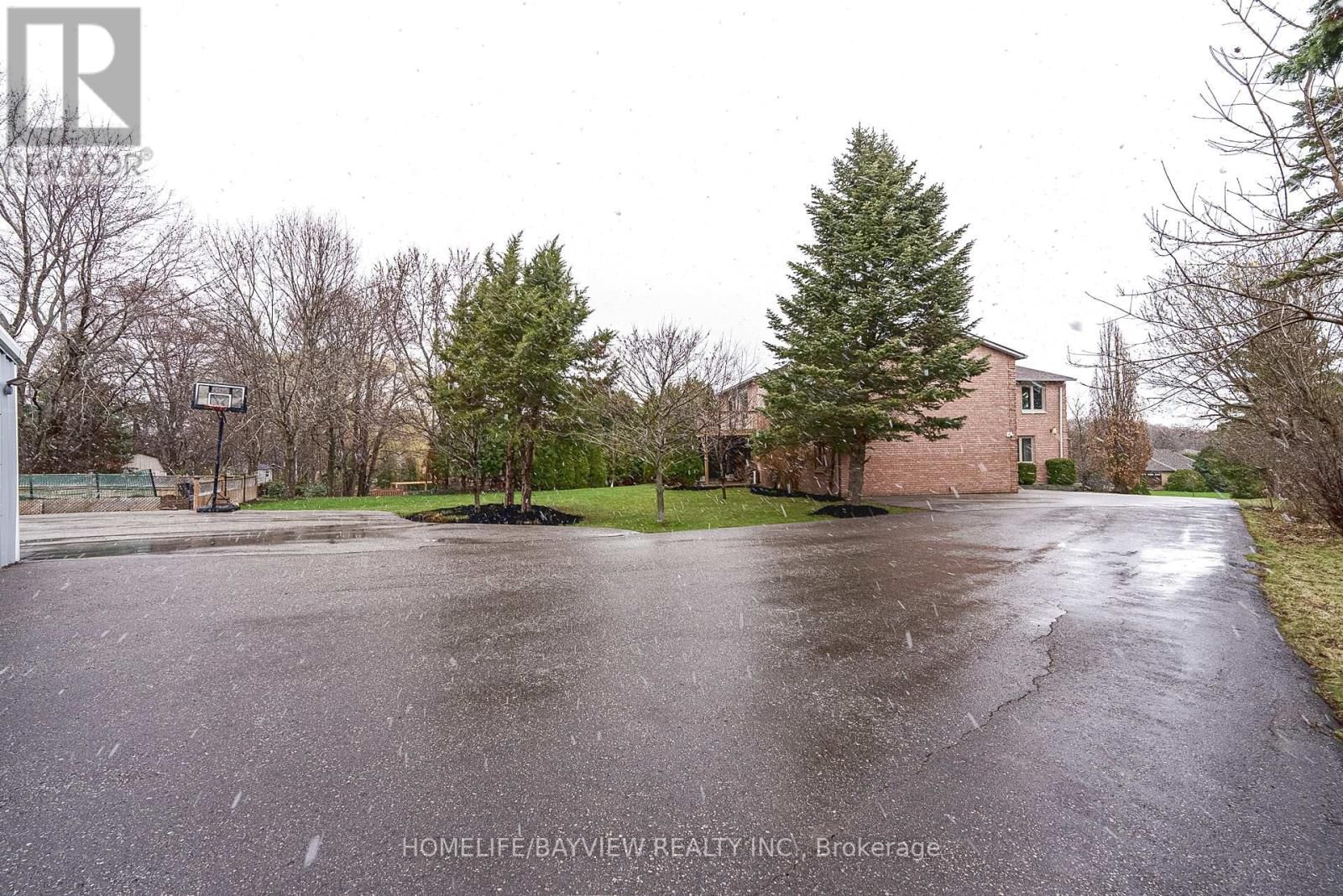 25 WHISPERING PINE TRAIL Image 46