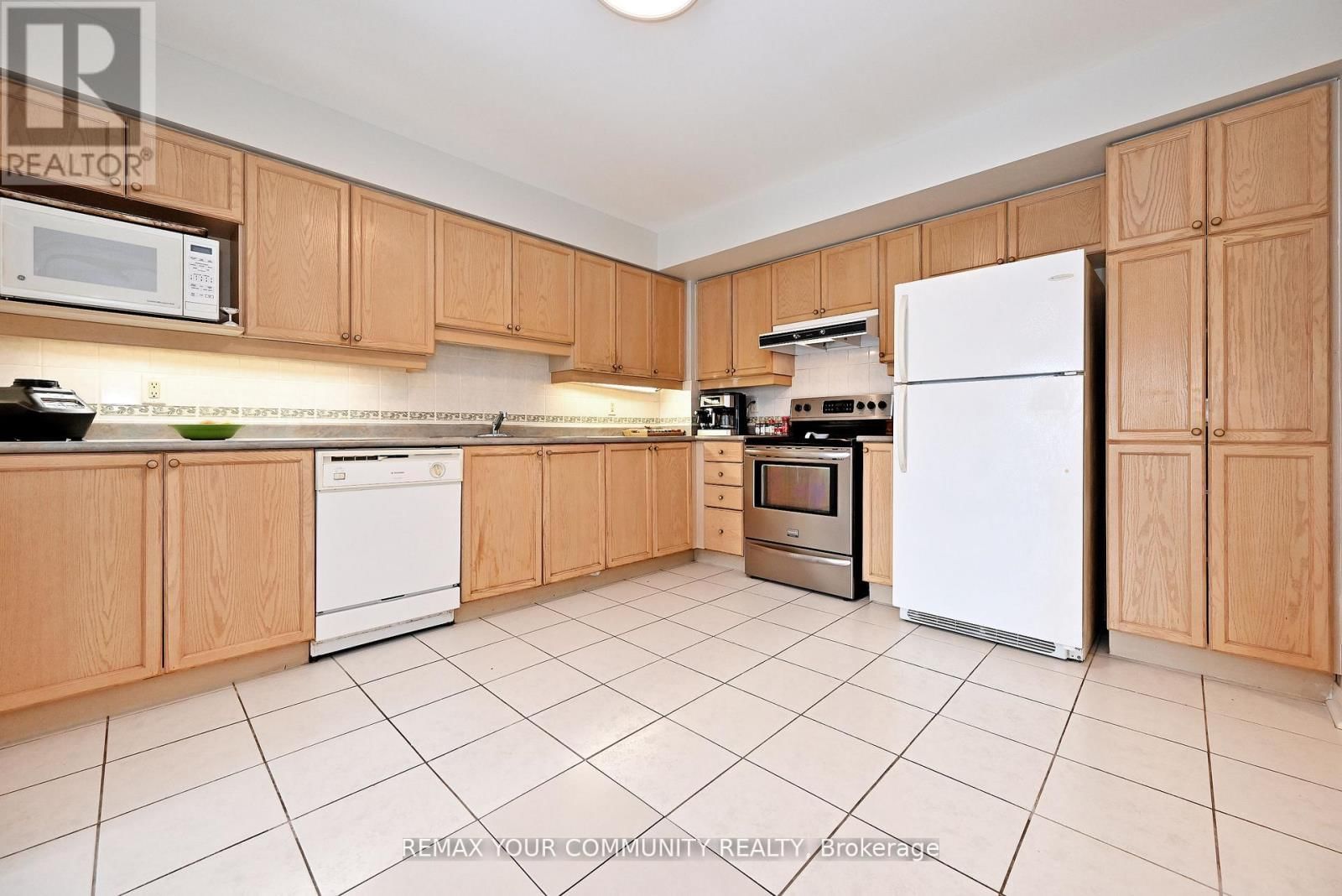 502 - 2500 RUTHERFORD ROAD Image 12